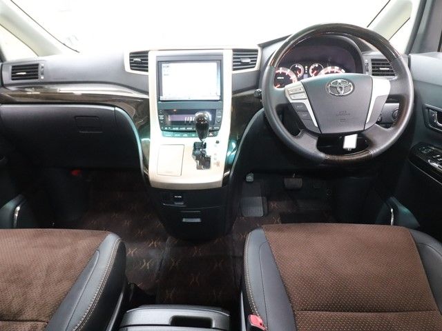 TOYOTA ALPHARD 2014 Image 31