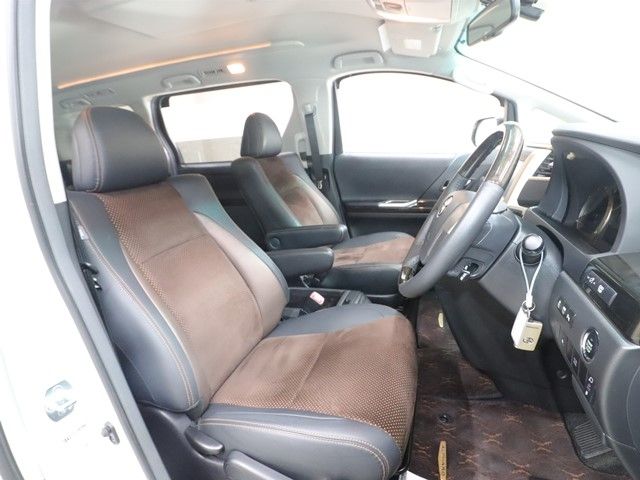 TOYOTA ALPHARD 2014 Image 31