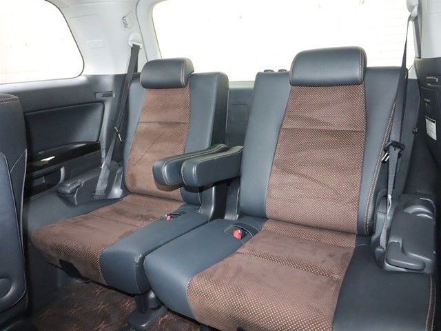 TOYOTA ALPHARD 2014 Image 31