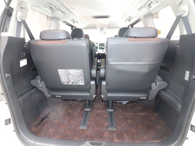 TOYOTA ALPHARD 2014 Image 31