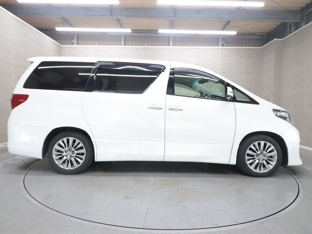 TOYOTA ALPHARD 2014 Image 31