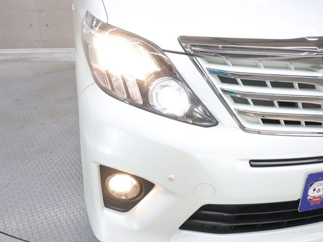 TOYOTA ALPHARD 2014 Image 31