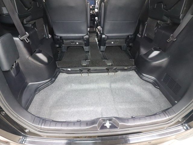 TOYOTA NOAH 2019 Image 31