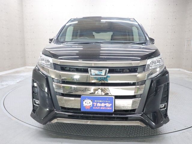TOYOTA NOAH 2019 Image 31