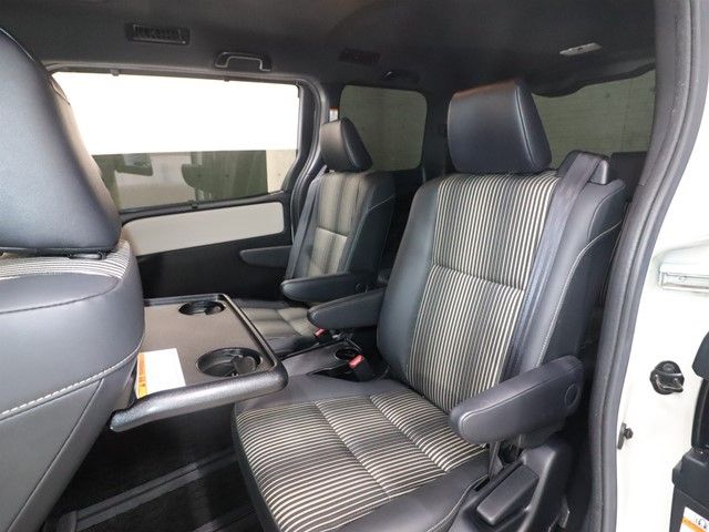 TOYOTA NOAH 2019 Image 31