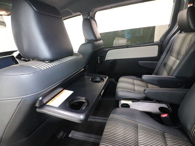TOYOTA NOAH 2019 Image 31