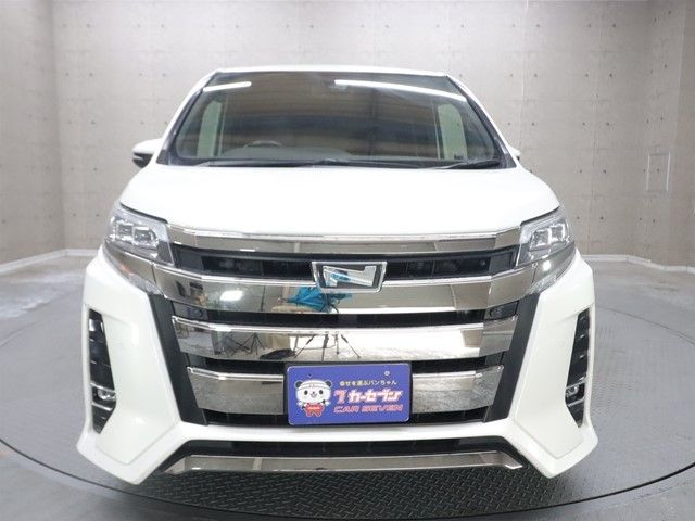 TOYOTA NOAH 2019 Image 31