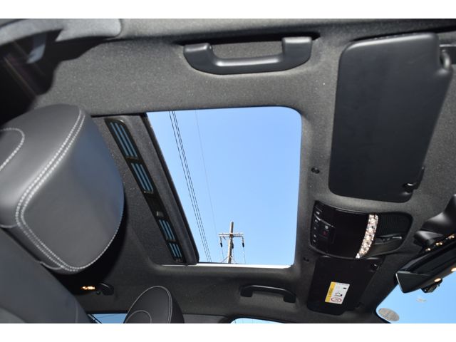 MERCEDES BENZ EQC 2020 Image 31