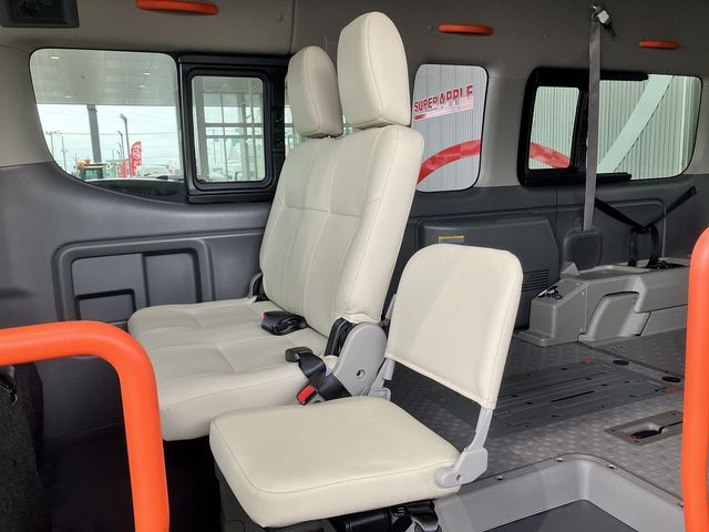 NISSAN NV350 CARAVAN 4WD 2020 Image 31