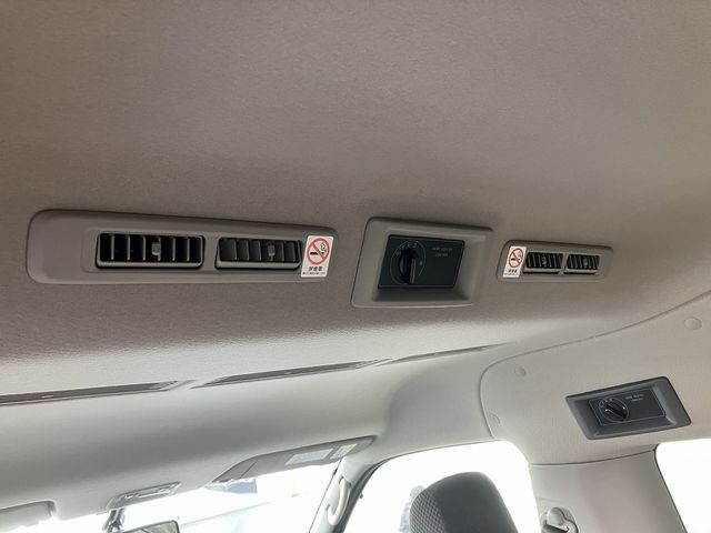 NISSAN NV350 CARAVAN 4WD 2020 Image 31