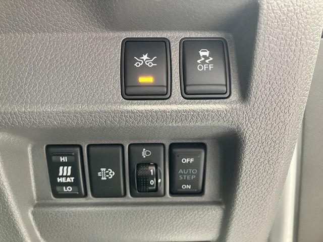 NISSAN NV350 CARAVAN 4WD 2020 Image 31