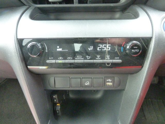 TOYOTA YARIS CROSS HYBRID 2021 Image 31