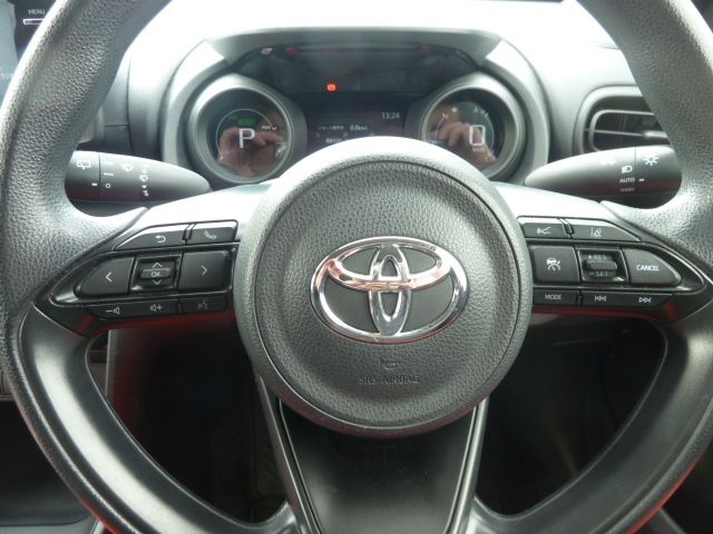 TOYOTA YARIS CROSS HYBRID 2021 Image 31