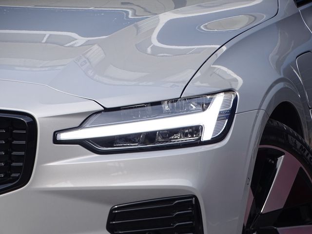 VOLVO V60 2025 Image 31