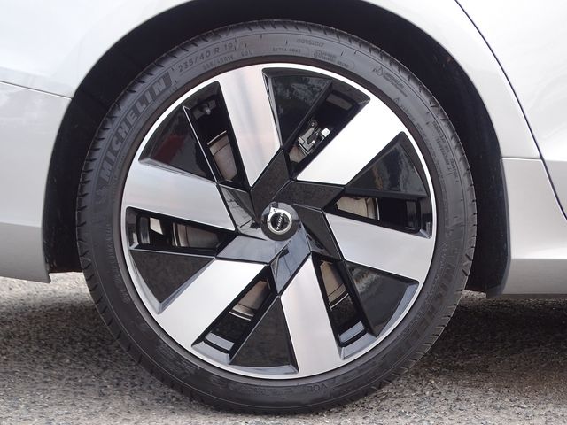 VOLVO V60 2025 Image 31