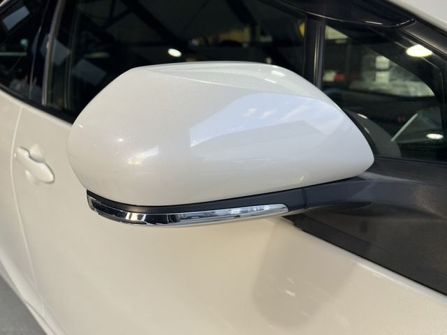 TOYOTA PRIUS 2019 Image 31