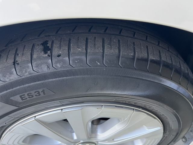 TOYOTA PRIUS 2019 Image 31