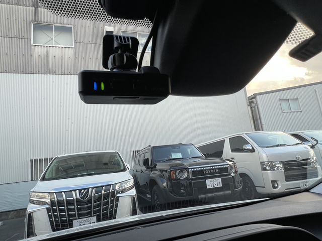 TOYOTA PRIUS 2019 Image 31