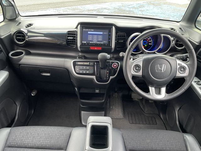 HONDA N BOX CUSTOM 2016 Image 31