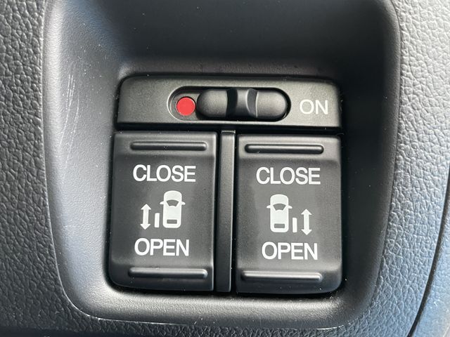 HONDA N BOX CUSTOM 2016 Image 31