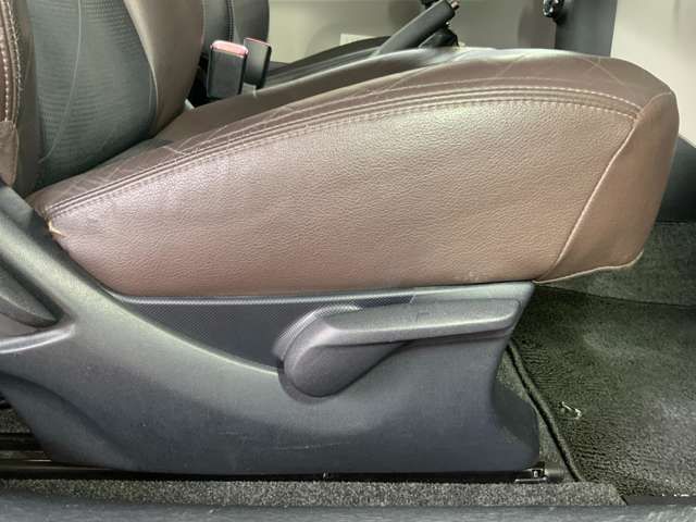 TOYOTA IQ 2013 Image 31