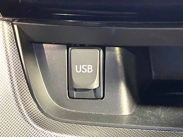 DAIHATSU MOVE CUSTOM 2013 Image 31