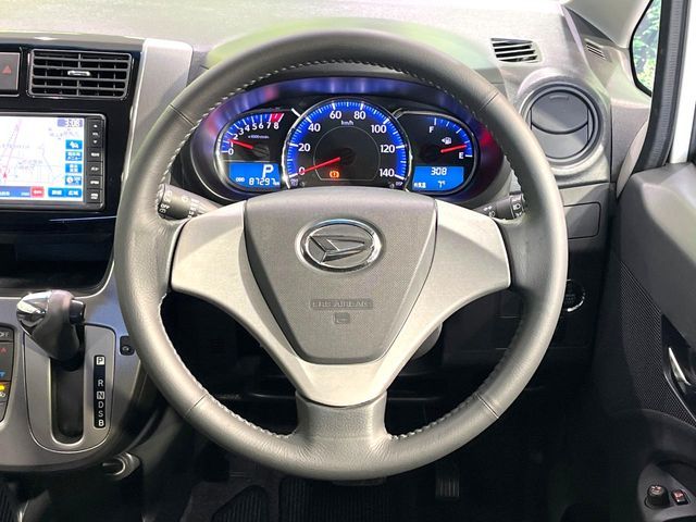 DAIHATSU MOVE CUSTOM 2013 Image 31