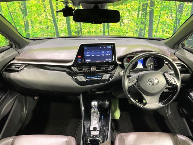 TOYOTA C-HR 2017 Image 31