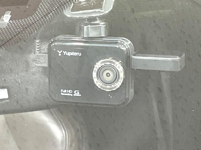 TOYOTA C-HR 2017 Image 31