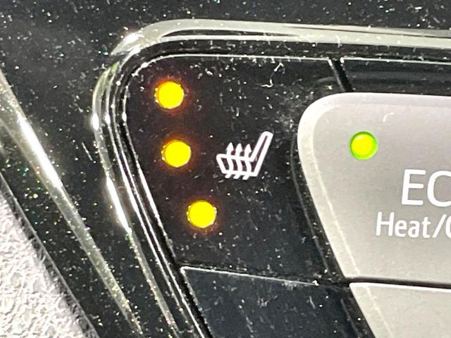 TOYOTA C-HR 2017 Image 31