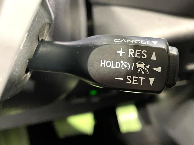 TOYOTA C-HR 2017 Image 31