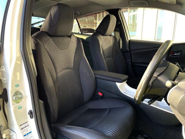 TOYOTA PRIUS 4WD 2016 Image 31