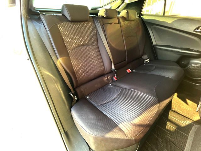 TOYOTA PRIUS 4WD 2016 Image 31