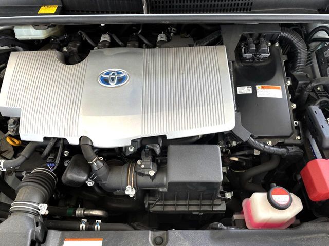 TOYOTA PRIUS 4WD 2016 Image 31