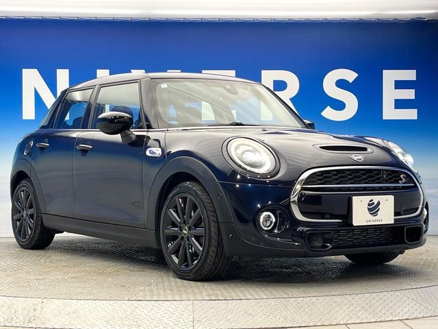 BMW MINI COOPER SD 5DOOR 2020 Image 31