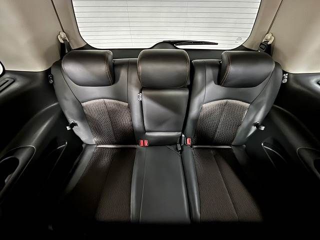 NISSAN ELGRAND 2017 Image 31