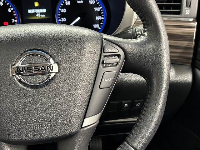 NISSAN ELGRAND 2017 Image 31