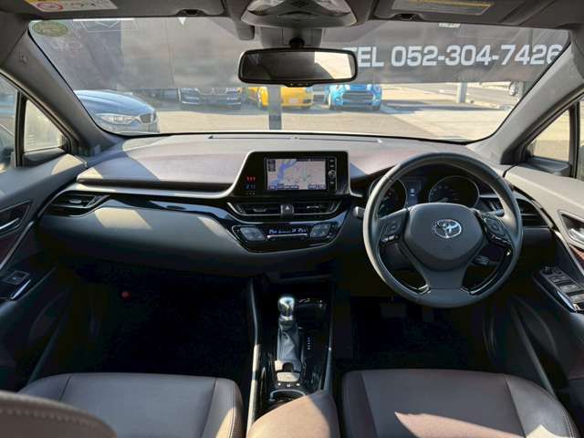 TOYOTA C-HR 2017 Image 31