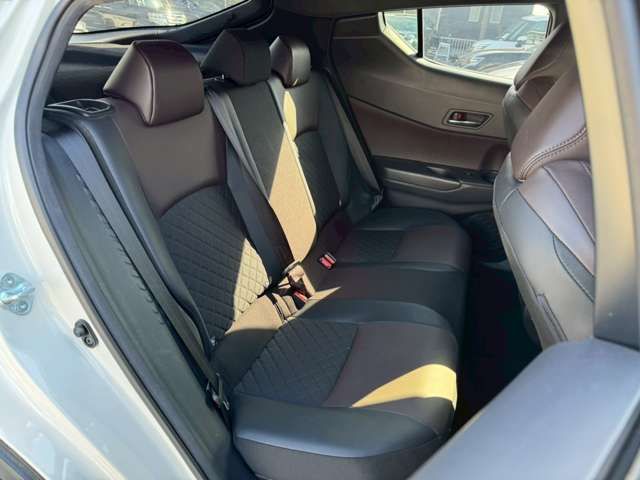 TOYOTA C-HR 2017 Image 31