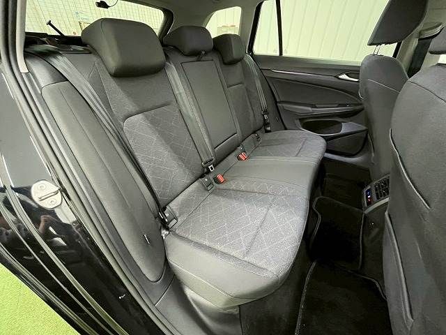 VOLKSWAGEN GOLF VARI 2023 Image 31