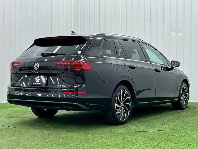 VOLKSWAGEN GOLF VARI 2023 Image 31