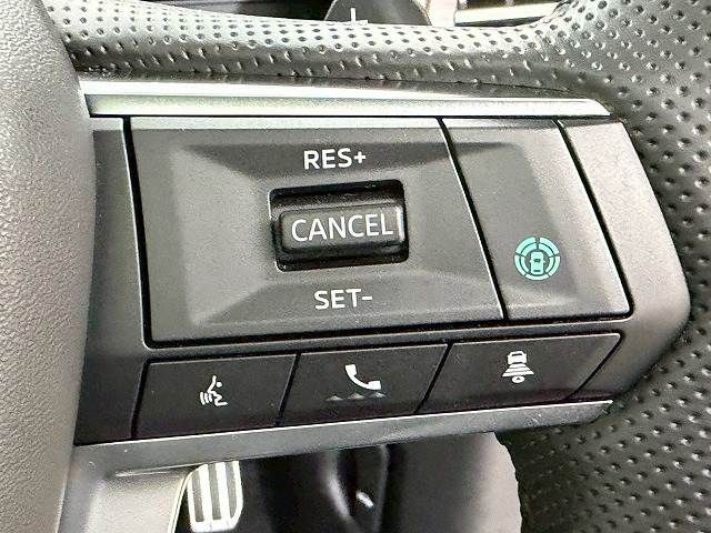 MITSUBISHI OUTLANDER PHEV 2025 Image 31