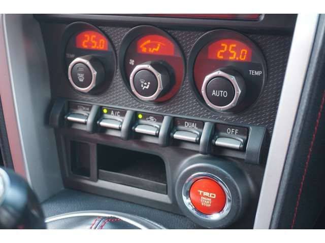 TOYOTA 86 2013 Image 31