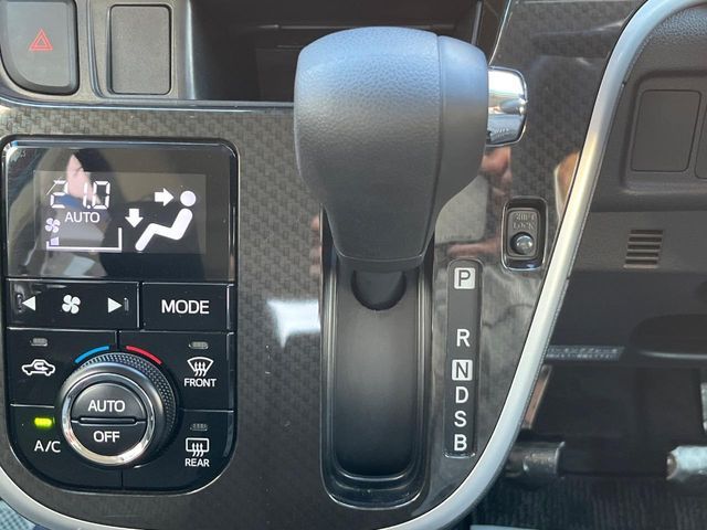 DAIHATSU MOVE CUSTOM 2017 Image 31