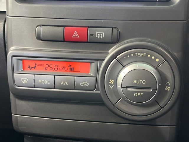 TOYOTA PIXIS SPACE CUSTOM 2014 Image 31