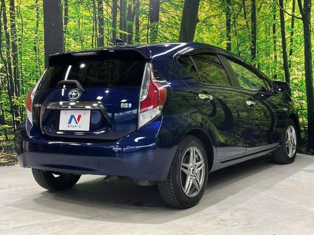 TOYOTA AQUA 2017 Image 31