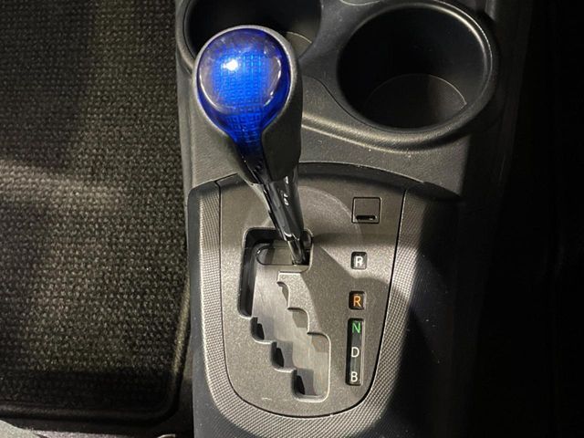 TOYOTA AQUA 2017 Image 31