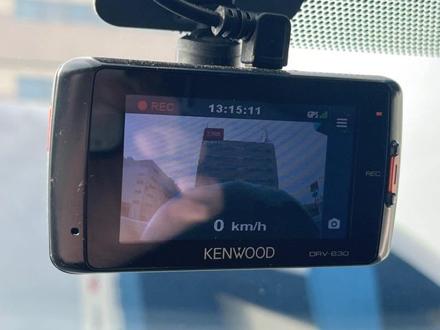 TOYOTA PRIUS 2013 Image 31