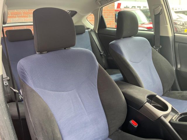 TOYOTA PRIUS 2013 Image 31