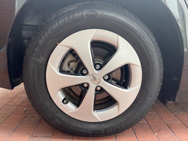 TOYOTA PRIUS 2013 Image 31